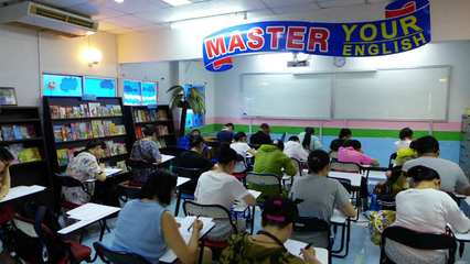 难以忘记初次见你——记和女儿的清迈夏令营教学用品之旅